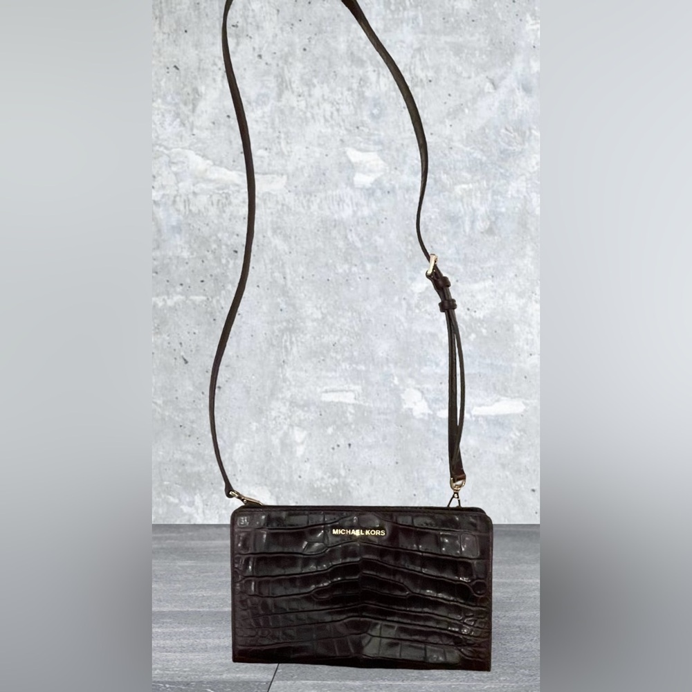 Michael Kors Purse - Picture 9 of 13